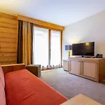 Residence Les Chalets Du Forum - Courchevel 1850
